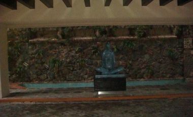 EN VENTA EXCELENTE DEPARTAMENTO EN ZONA NORTE DE CUERNAVACA MOR. TODOS LOS SERVICIOS, ZONA FRESCA. TOTALMENTE AMUEBLADO.