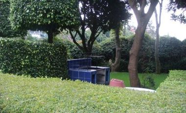 EN VENTA EXCELENTE DEPARTAMENTO EN ZONA NORTE DE CUERNAVACA MOR. TODOS LOS SERVICIOS, ZONA FRESCA. TOTALMENTE AMUEBLADO.