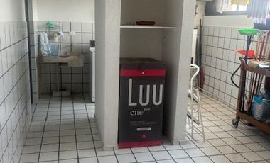 EN VENTA EXCELENTE DEPARTAMENTO EN ZONA NORTE DE CUERNAVACA MOR. TODOS LOS SERVICIOS, ZONA FRESCA. TOTALMENTE AMUEBLADO.
