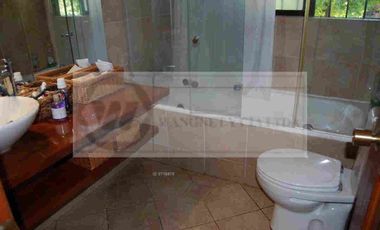 Arriendo excelente casa uso habitacional en Av Pedro de Valdivia Norte