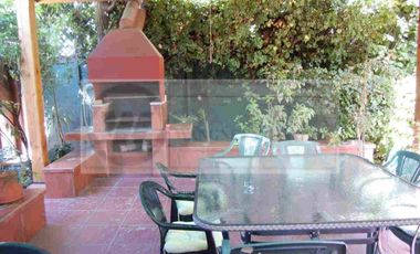 Arriendo excelente casa uso habitacional en Av Pedro de Valdivia Norte