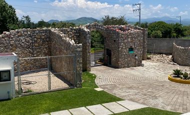 $2,880,000 Alberca Privada: Hacienda San José, CASA 3 RECAMARAS en Yecapixtla, Morelos