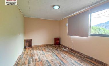 🏠León Propiedades vende o arrienda hermosa parcela con casa en sector Cuyuncavi, Curacaví🏠