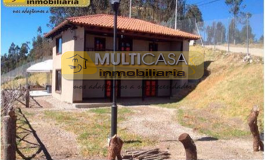 Venta De Casa Con Amplio Terreno E Iprus (Licencia Urbanística) / Cuenca - Ecuador