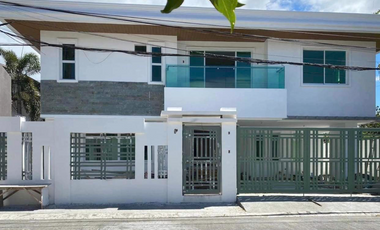 brand new house near UpTown Center katipunan Ave., Q.C.