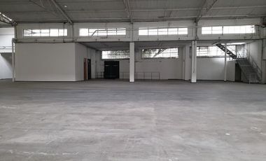 PR16883 Bodega en arriendo en el sector Perpetuo Socorro, Medellin