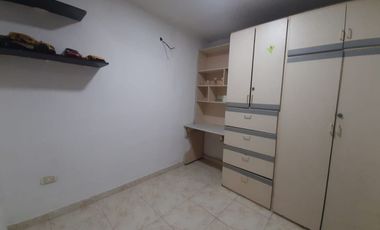 CASA EN LOS ROBLES