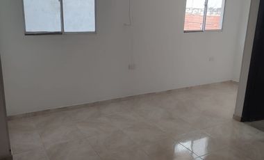 CASA EN LOS ROBLES