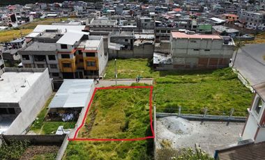 Hermoso Terreno en Venta - Sector San Blas - Sur de Quito - A 8 min Quicentro Sur - Cerca Av. Simón Bolívar