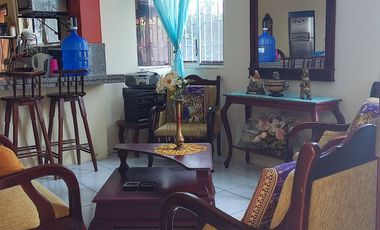 Venta de Hostería con 9 Habitaciones en Crucita, Manabí