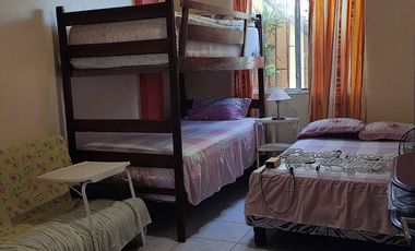 Venta de Hostería con 9 Habitaciones en Crucita, Manabí