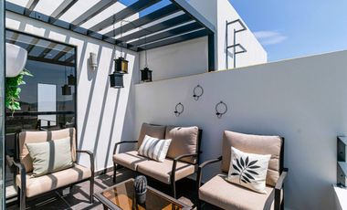CASA EN VENTA CON ALBERCA, PISTA DE JOGGING Y ÉXTENSO JARDÍN