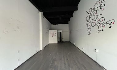 SE RENTA LOCAL COMERCIAL PLAZA ZAVALETA