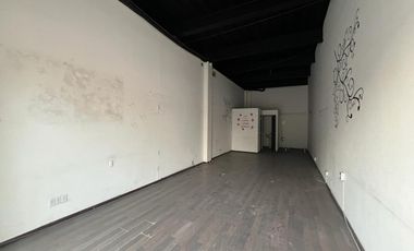 SE RENTA LOCAL COMERCIAL PLAZA ZAVALETA