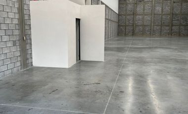 NAVE INDUSTRIAL EN RENTA EN FUNDADORES