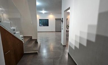 CASA EN VENTA EN ÁLAMO SUR PRIMER SECTOR, SANTIAGO N.L.