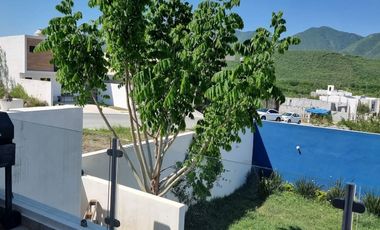 CASA EN VENTA EN ÁLAMO SUR PRIMER SECTOR, SANTIAGO N.L.