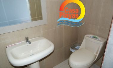 Casa Grande y Nueva de Venta en Playas, Barrio Las Brisas, Calle Asfaltada