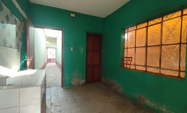 Venta De Casa Como Terreno 383M2 - A 1 Cuadra De La Plaza De Lambayeque, Lambayeque