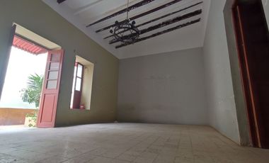 Venta De Casa Como Terreno 383M2 - A 1 Cuadra De La Plaza De Lambayeque, Lambayeque
