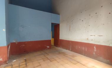 Venta De Casa Como Terreno 383M2 - A 1 Cuadra De La Plaza De Lambayeque, Lambayeque