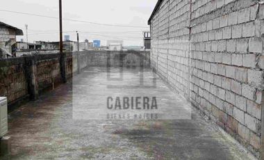 CASA EN VENTA EN EL SUBURBIO DE GUAYAQUIL, 2 PISOS RENTEROS EN GUAYAQUIL,ECUADOR