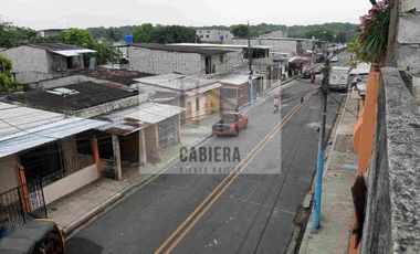 CASA EN VENTA EN EL SUBURBIO DE GUAYAQUIL, 2 PISOS RENTEROS EN GUAYAQUIL,ECUADOR