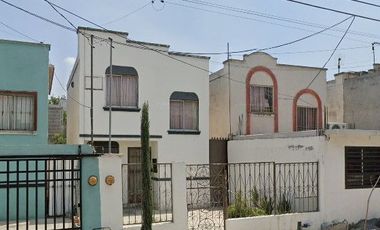 Casa en venta en Barrio San Luis, Monterrey,  ¡Compra esta propiedad mediante Cesión de Derechos e incrementa tu patrimonio! ¡Contáctame, te digo cómo hacerlo!