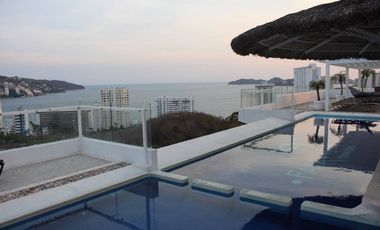 Suite atrás del Club de Golf Acapulco a sólo cinco minutos de la playa