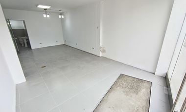 Local Comercial en Alquiler en Esquina de Av Cutervo