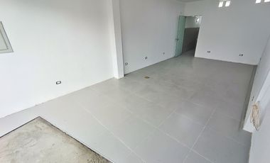Local Comercial en Alquiler en Esquina de Av Cutervo