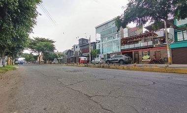 Local Comercial en Alquiler en Esquina de Av Cutervo