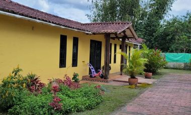 SE VENDE HERMOSA CASA CAMPESTRE  CERCA AL AEROPUERTO VANGUARDIA VILLAVICENCIO