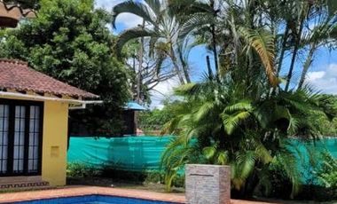 SE VENDE HERMOSA CASA CAMPESTRE  CERCA AL AEROPUERTO VANGUARDIA VILLAVICENCIO