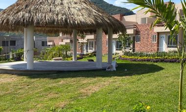 Casa en condominio con 3 recamaras al sur de Cuernavaca en Xochitepec Morelos