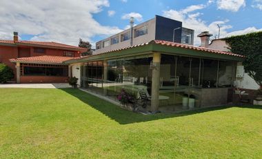Vendo amplia casa 350M2 con terreno, urbanización privada, Playa Chica, San Rafael