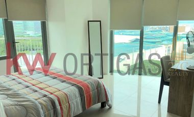 Corner 2BR Unit for Sale in Bristol at Parkway, Filinvest Alabang, Muntinlupa