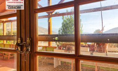 León Propiedades vende  Casa en Parcela en Miraflores