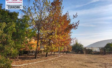 León Propiedades vende  Casa en Parcela en Miraflores