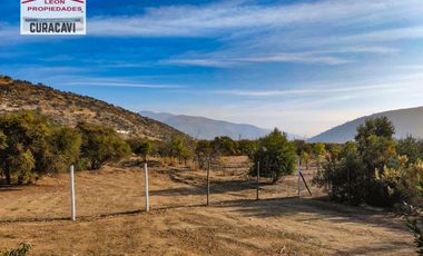 León Propiedades vende  Casa en Parcela en Miraflores