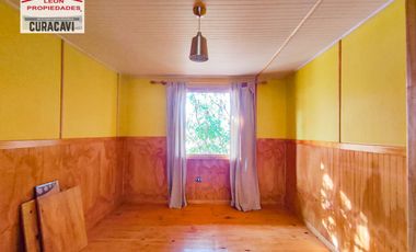 León Propiedades vende  Casa en Parcela en Miraflores