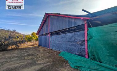 León Propiedades vende  Casa en Parcela en Miraflores