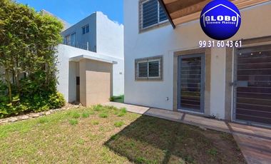 Casa en venta en Parilla , Santa fe. Muy amplia, en esquina