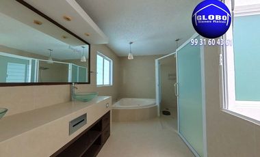 Casa en venta en Parilla , Santa fe. Muy amplia, en esquina