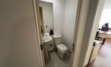 Oficicina 3 Privados-Recepcion y 2 estacionamientos -Lo Fontecilla- Las Condes