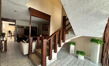 CASA EN VENTA EN LADRON DE GUEVARA