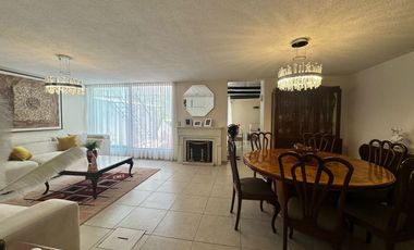 CASA EN VENTA EN LADRON DE GUEVARA
