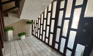 CASA EN VENTA EN LADRON DE GUEVARA