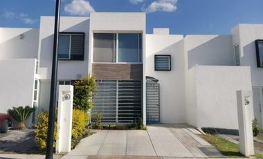 Gran Oportunidad Casa en Venta en Av. De la Vida 108, 76915 Los Ángeles, Qro.