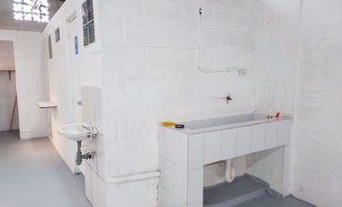 PR20196 Bodega independiente en arriendo en el sector El Carmelo